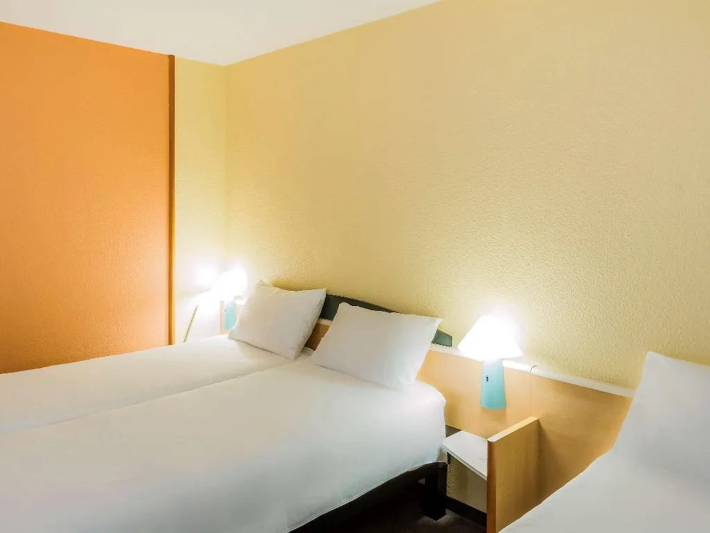 TRIPLE STANDARD Room, ibis Porto Sao Joao, Porto