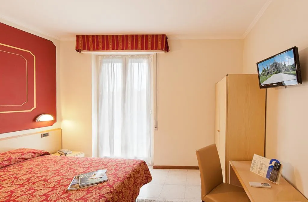 DOUBLE WITH BALCONY Room, Hotel Boston, Milan