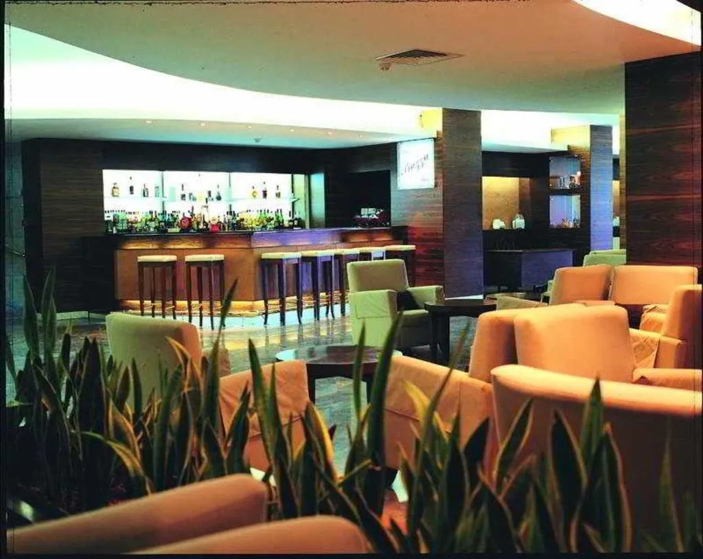 Bar, The Preluna Hotel, Malta