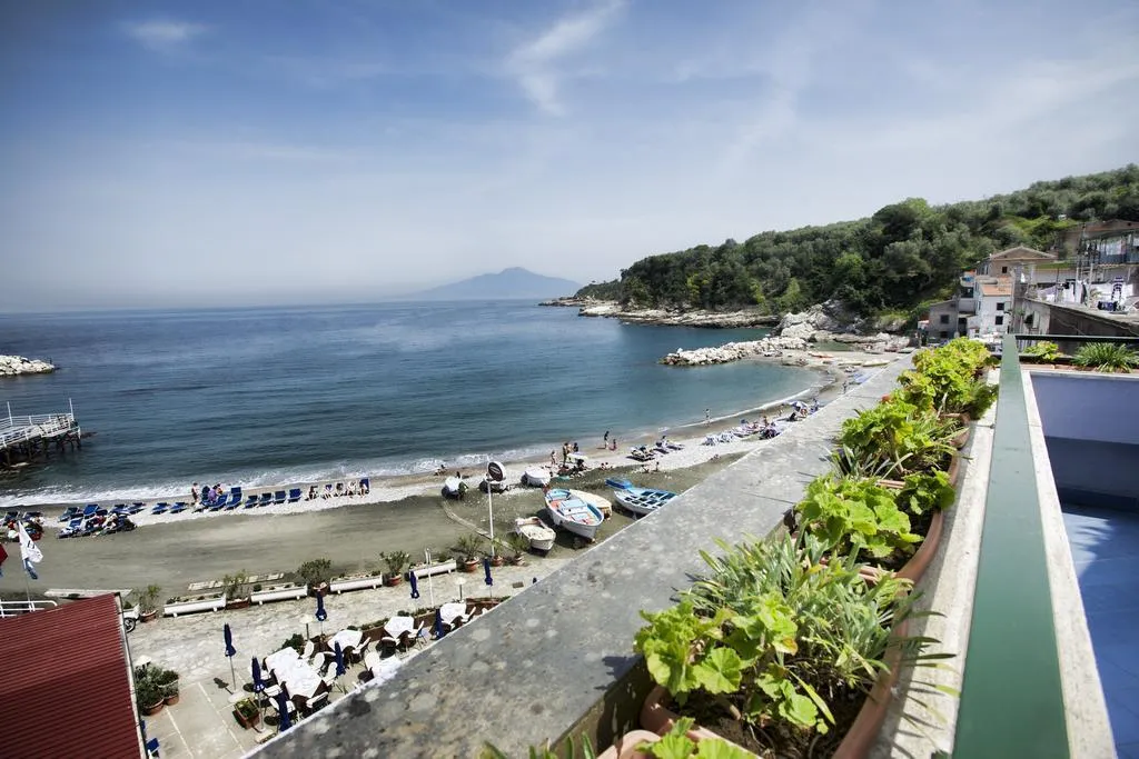 General view, Baia Di Puolo, Naples