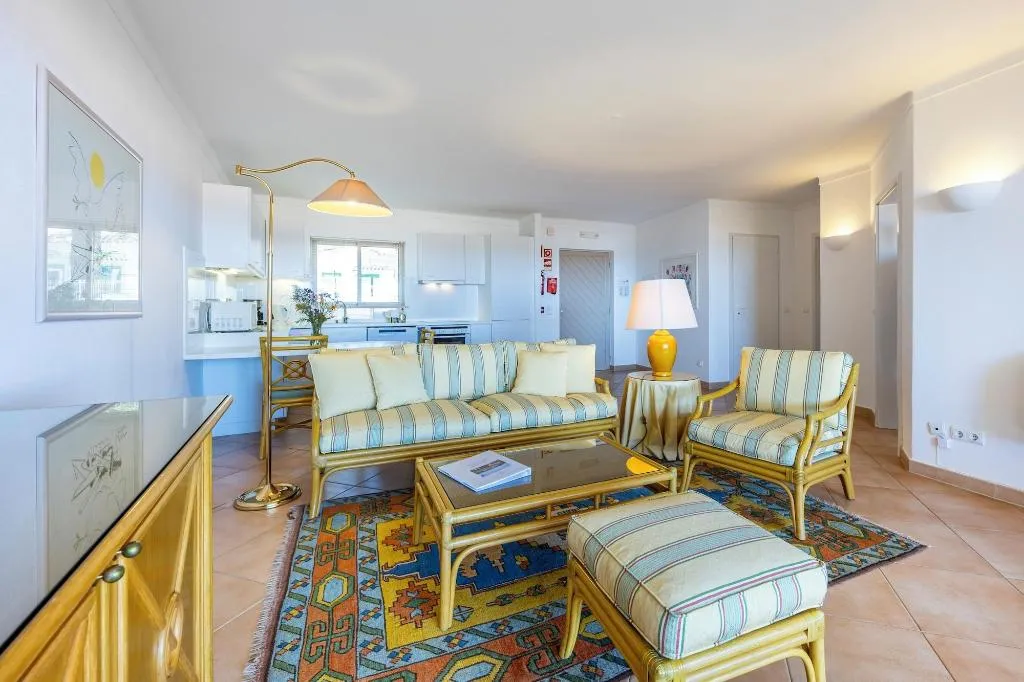 Room, Vila Palmeira, Algarve