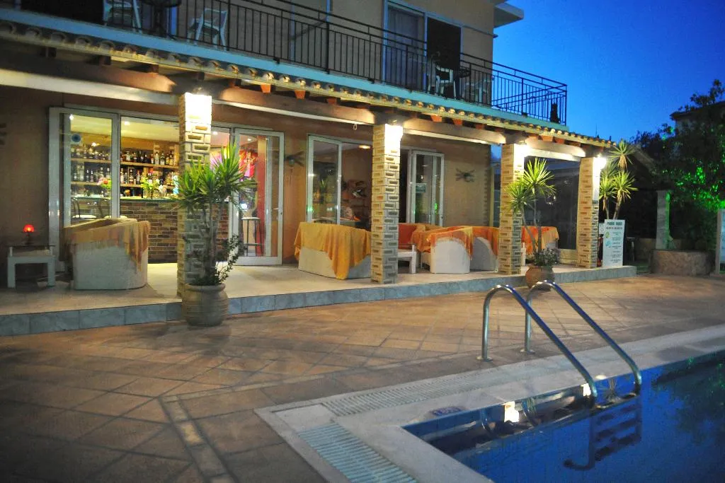 Restaurant, Makis Apartments, Corfu