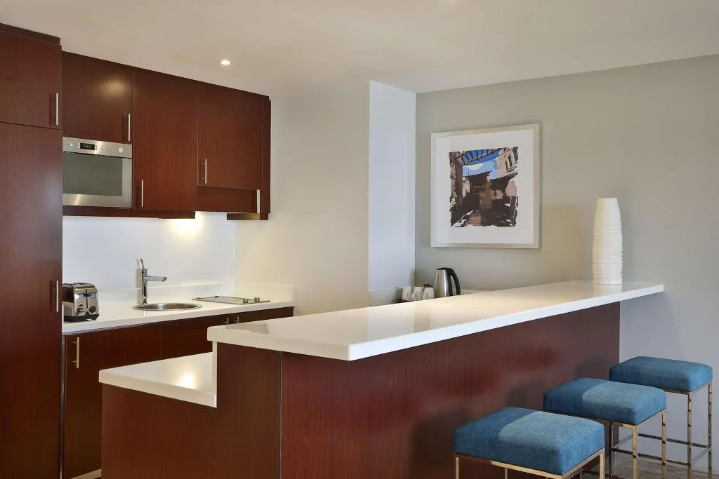 JUNIOR SUITE KING SIZE BED Room, Hilton Dubai The Walk, Dubai