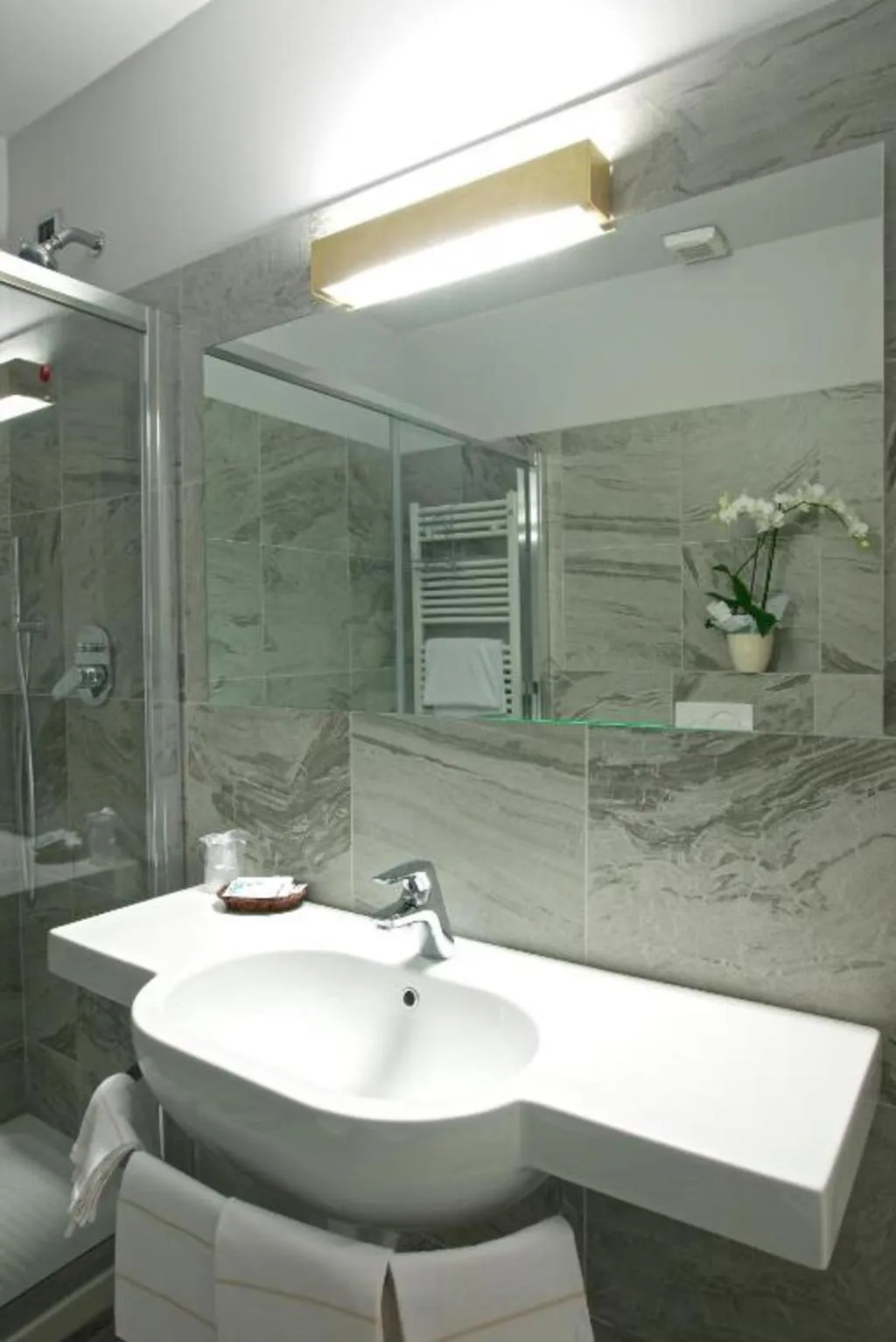 DOUBLE LAKE VIEW Room, Excelsior Splendide, Milan