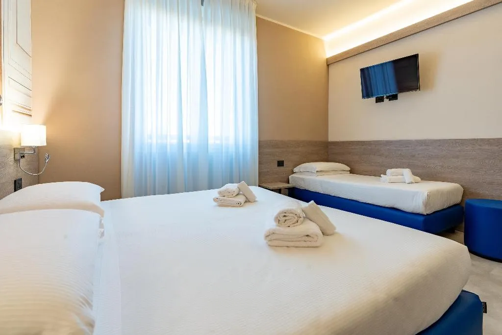 Room KING SIZE BED Room, Jet Hotel, Sure Hotel Collection by Best Western, Milan
