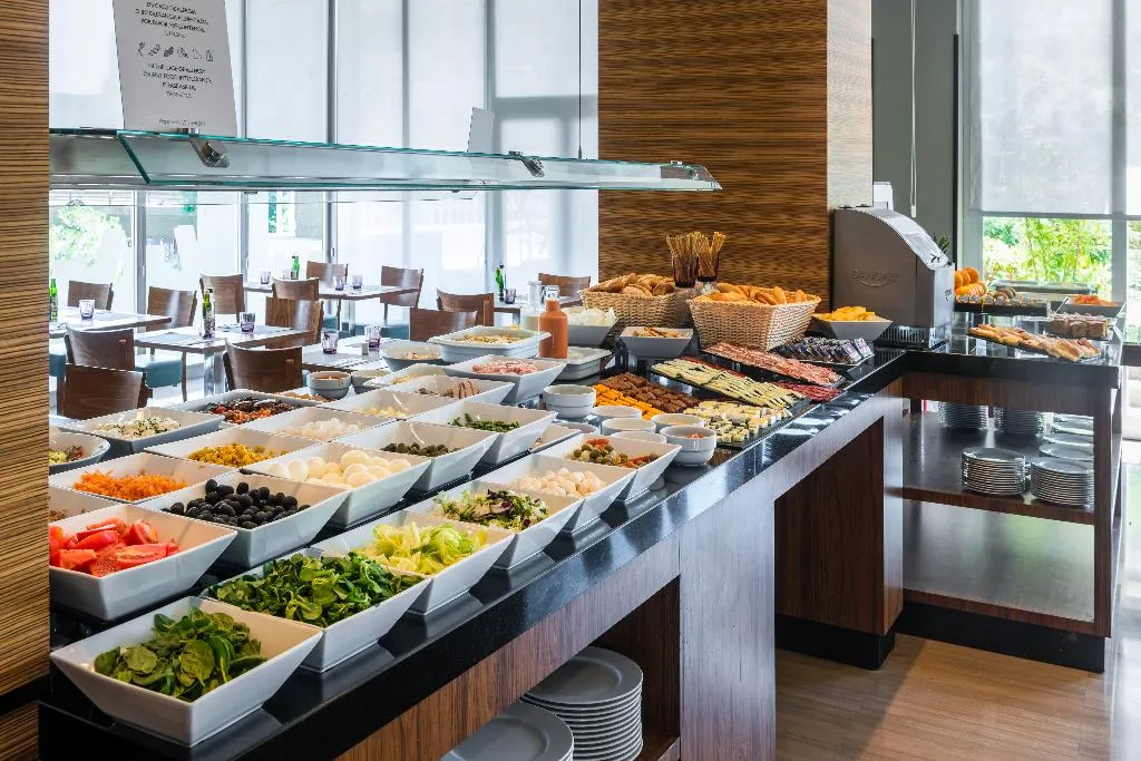 Restaurant, Hotel Madrid Chamartín Affiliated by Meliá, Madrid