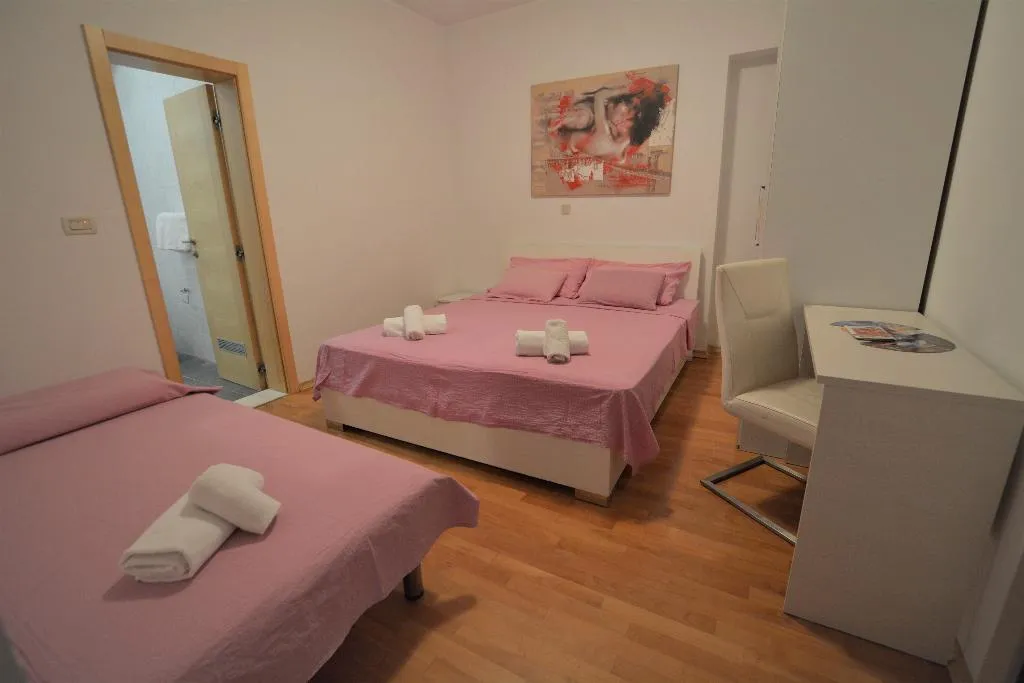 APARTMENT TWO BEDROOMS Room, Villa Avantgarde BandB, Dubrovnik