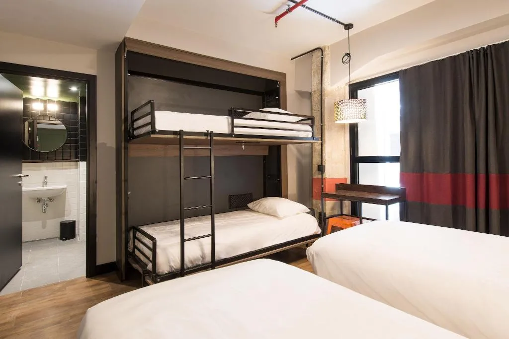 FAMILY ROOM TWO BEDS Room, Generator Madrid, Madrid