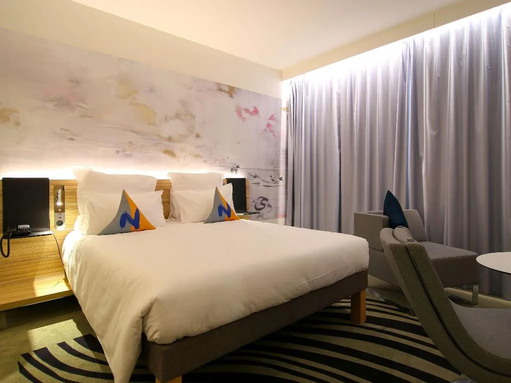 DOUBLE EXECUTIVE KING BED Room, Novotel Tunis Lac, Tunisia