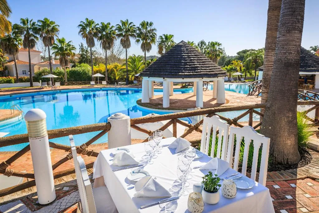 Restaurant, Encosta do Lago Resort, Algarve
