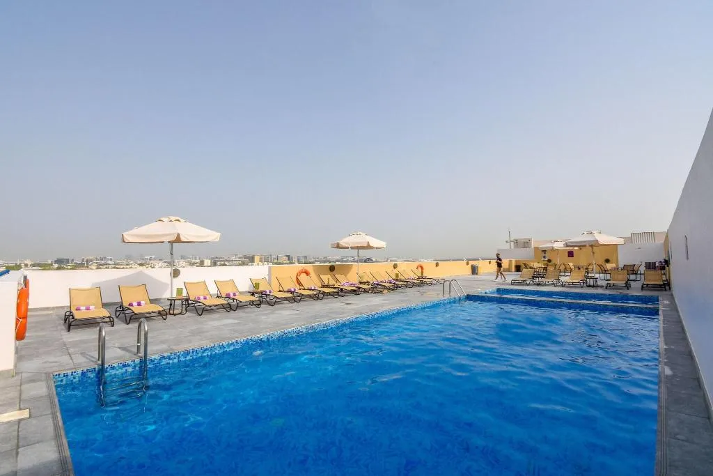 Pool, Premier Inn International Airport, Dubai