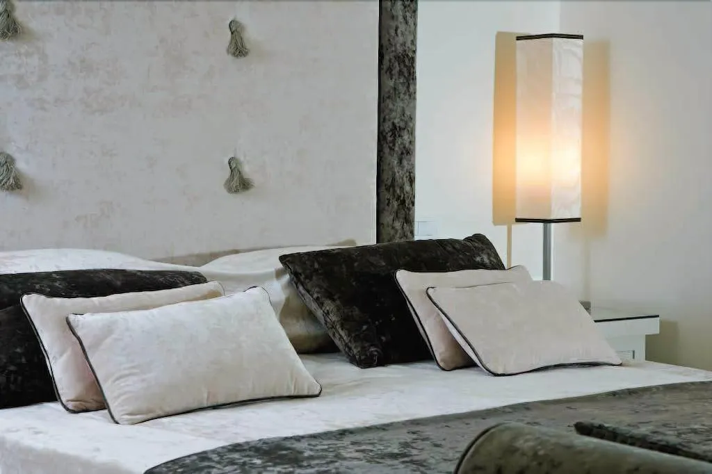 Room, Albergo Palazzo Decumani, Naples