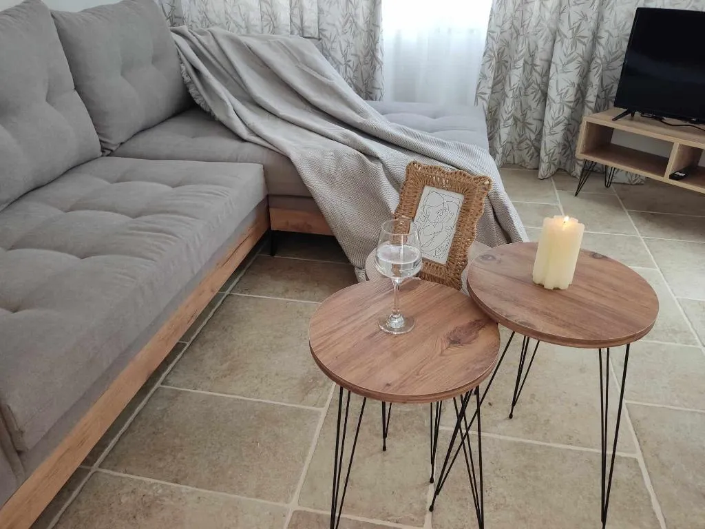 HOUSE TWO BEDROOMS ONE BATHROOM Room, Roza studios, Corfu