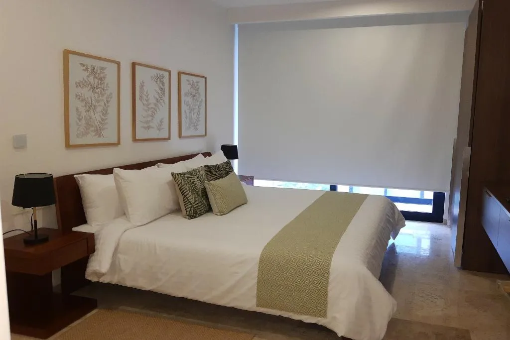 STUDIO DELUXE QUEEN BED Room, The Shore At 46th, Playa Del Carmen