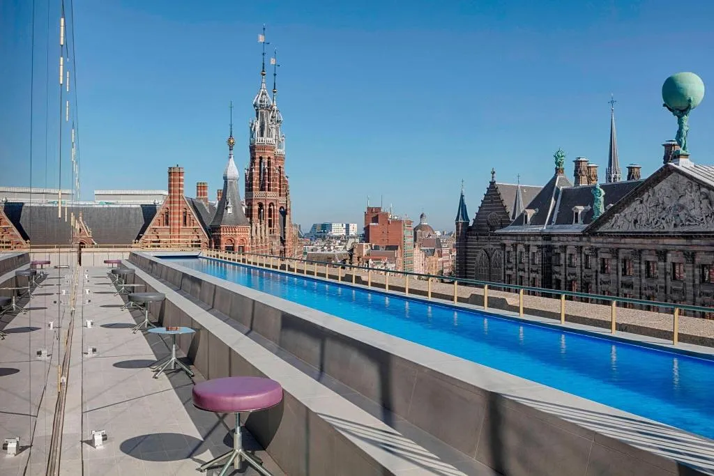 Pool, W Amsterdam, Amsterdam