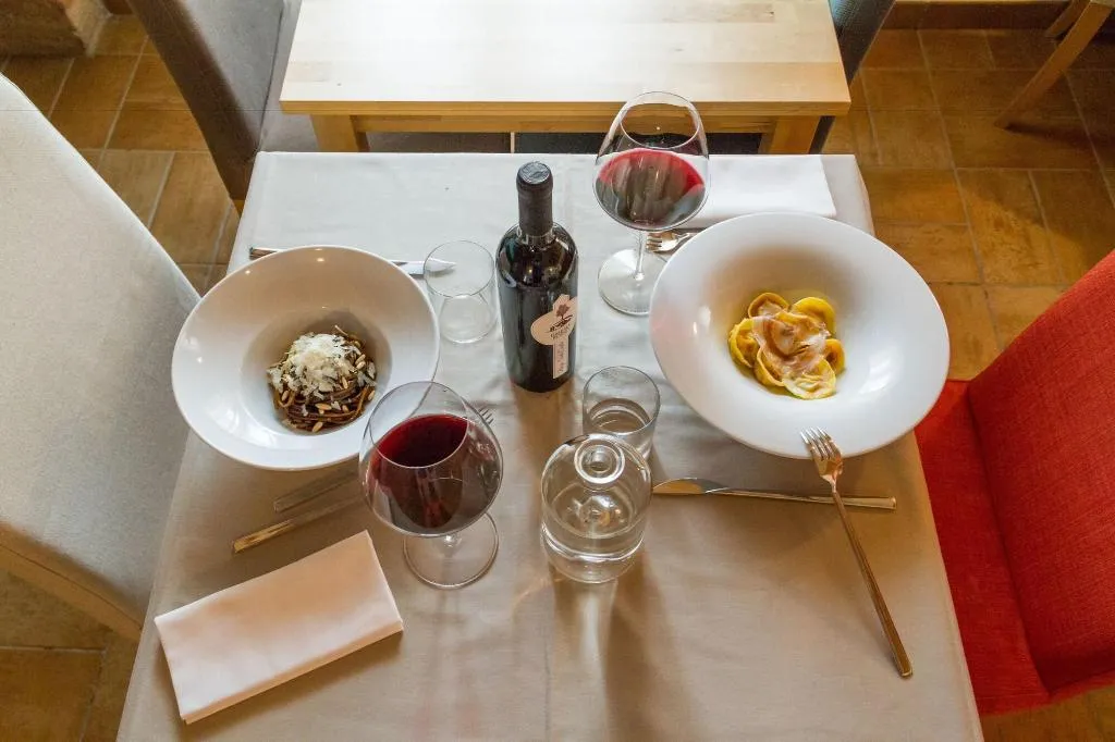 Restaurant, Tenuta Borgo Santa Cecilia, Umbria