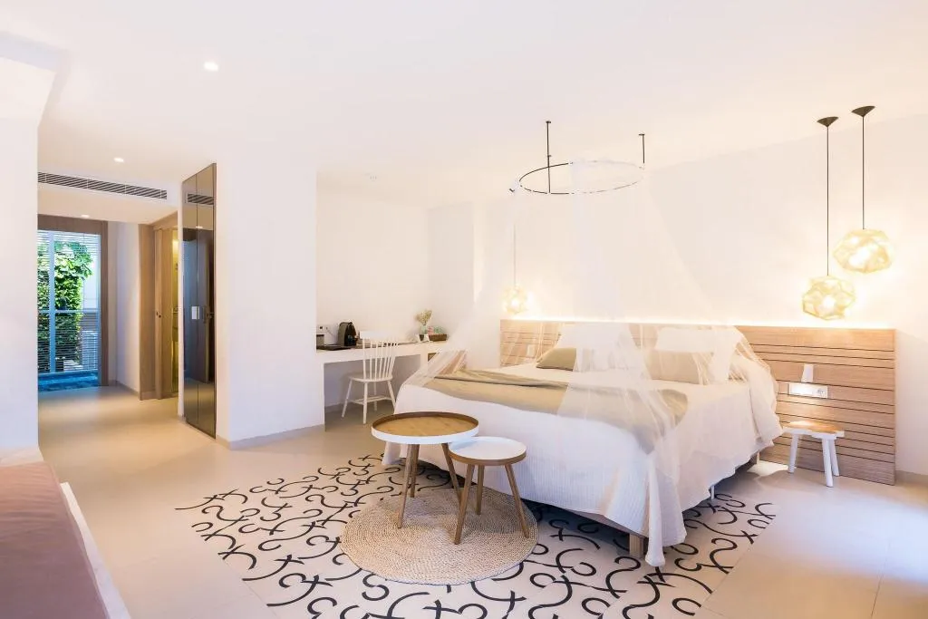 Room, Gatzara Suites Santa Gertrudis, Ibiza