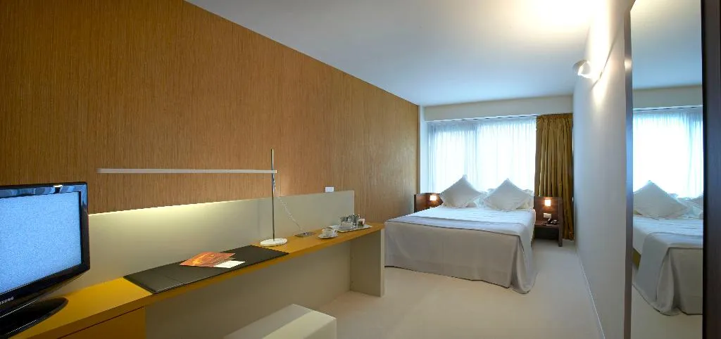 JUNIOR SUITE KING SIZE BED Room, Devero Hotel & Spa, BW Signature Collection, Milan