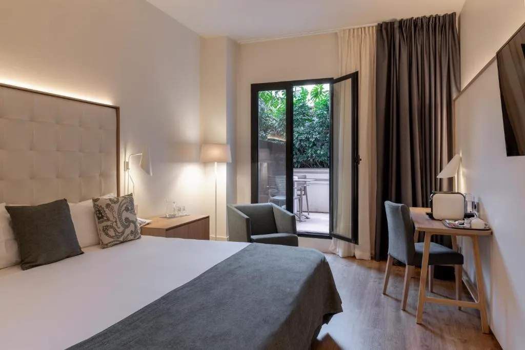 Double or Twin SUPERIOR Room, Gran Hotel Havana 4*Sup by Escampa Hotels, Barcelona