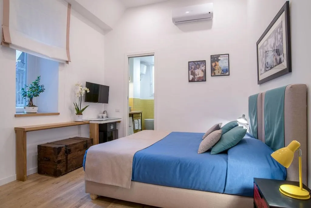 Room, Napoliamo Guest House, Naples