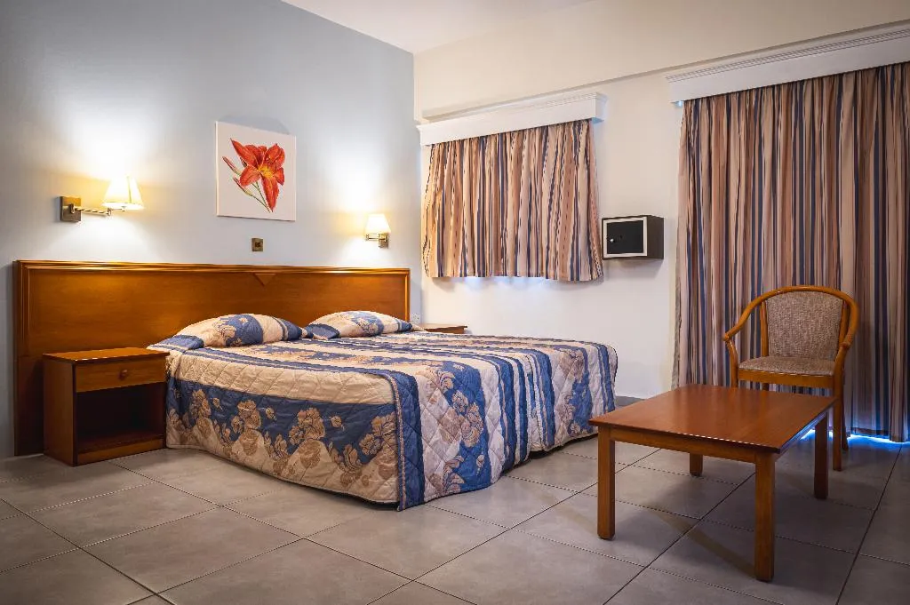 APARTMENT ONE BEDROOM Room, Kefalos Damon Hotel Apts, Cyprus