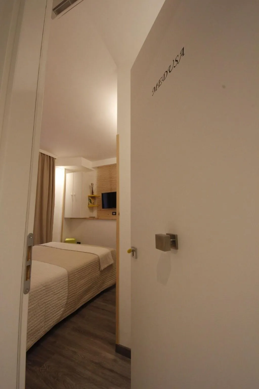 Room, NicaDomus B&B, Catania