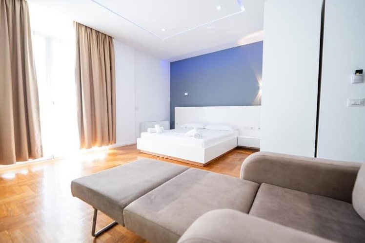 Thea Hotel, Kavaje