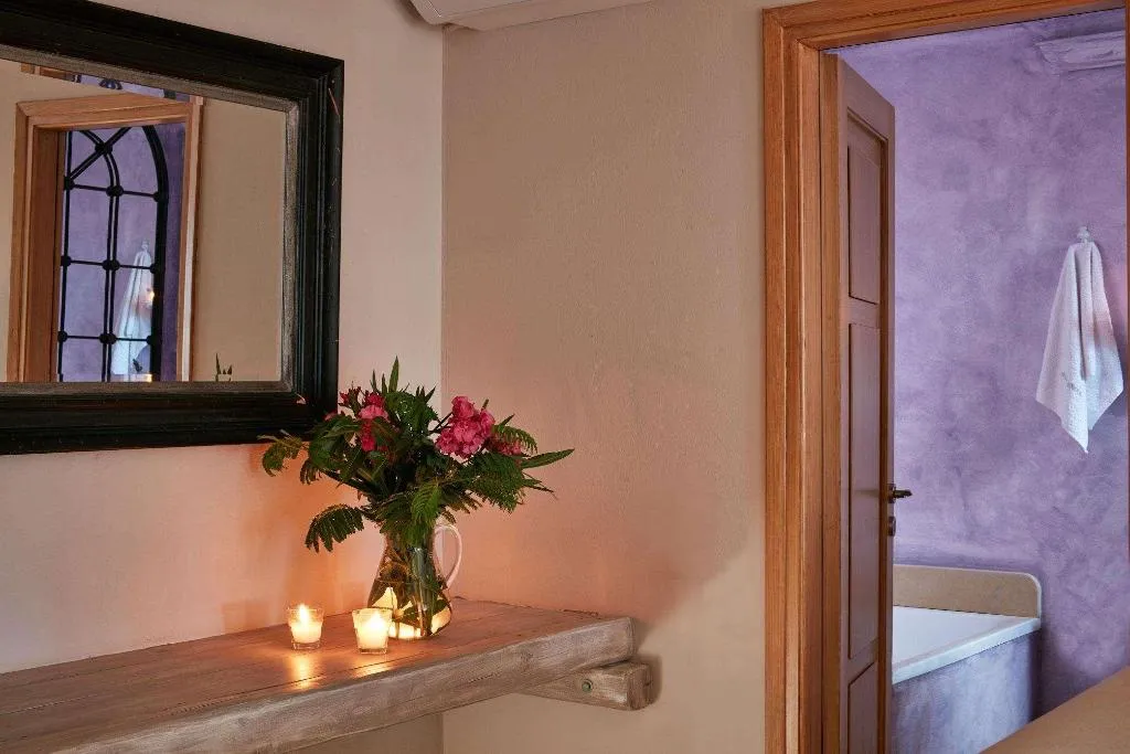 Room, Diles & Rinies, Mykonos
