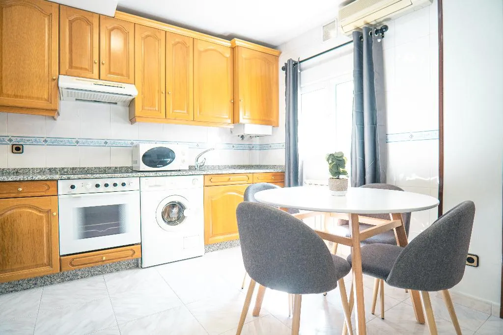 APARTMENT TWO BEDROOMS ONE BATHROOM Room, Smartr Chueca, Madrid