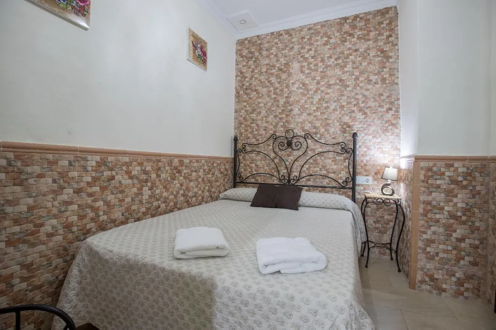Room, Pensión Javier, Seville