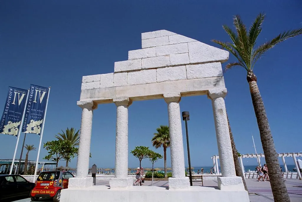Sports and Entertainment, PYR Fuengirola, Costa Del Sol