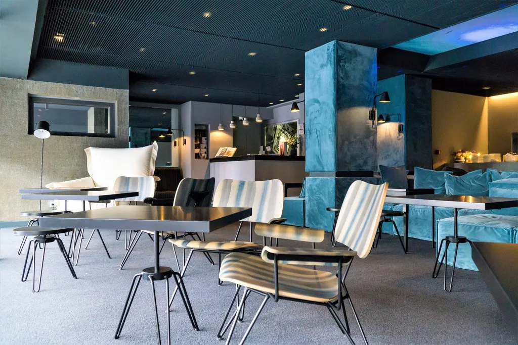 Lobby, Periscope, Athens