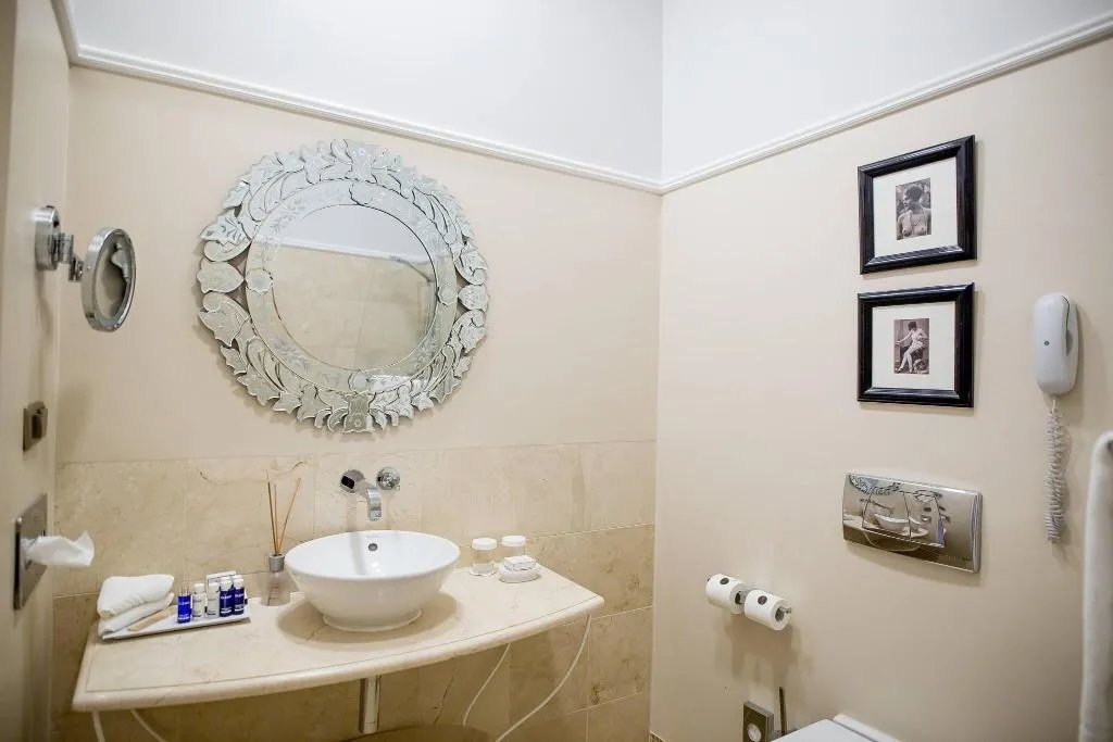 Room, Hotel Telegraaf, Autograph Collection, Tallinn