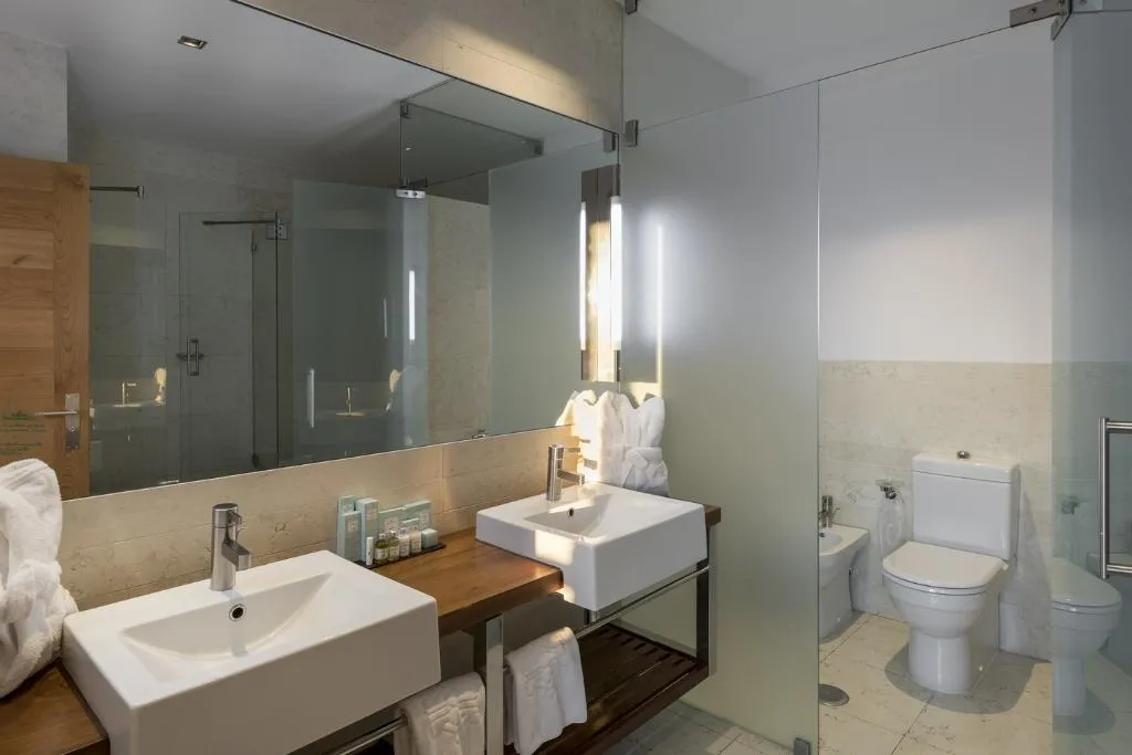 JUNIOR SUITE STANDARD Room, Parador de Toledo, Madrid