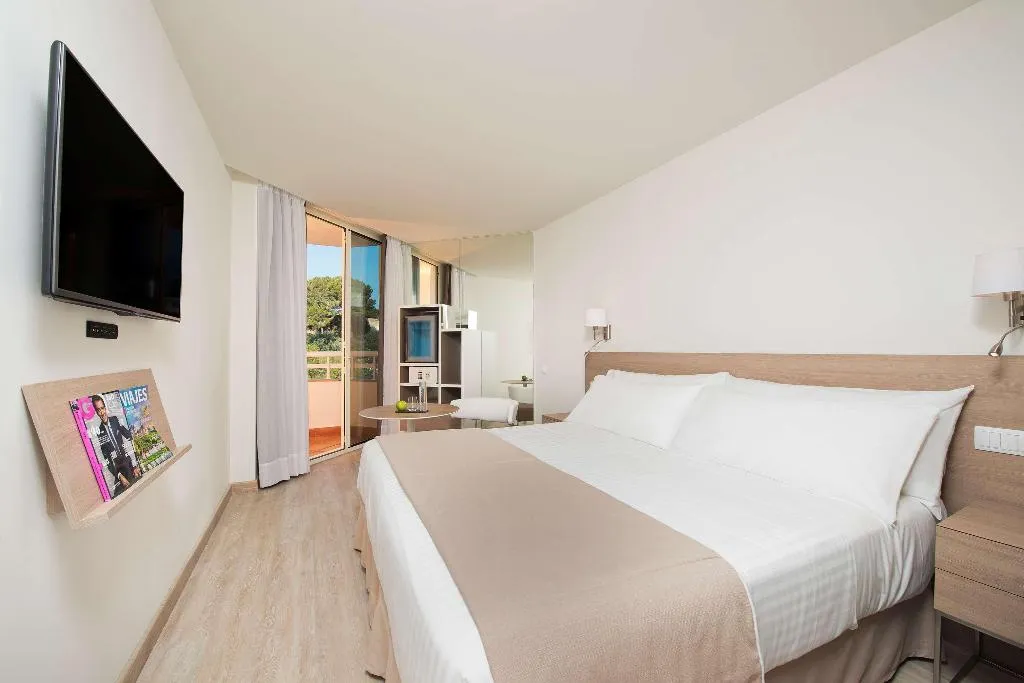 Room, Meliá Cala Galdana, Menorca