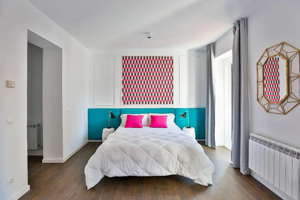APARTMENT DELUXE TWO BEDROOM Room, Urban Vida Calatrava, Madrid