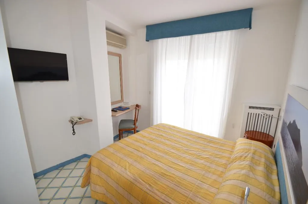 Double or Twin STANDARD Room, Gatto Bianco, Naples