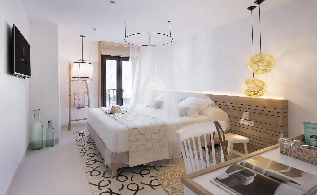 Room, Gatzara Suites Santa Gertrudis, Ibiza
