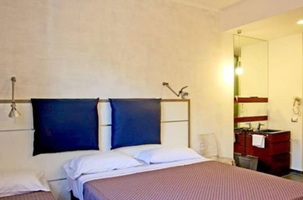 TRIPLE SUPERIOR Room, California, Rome
