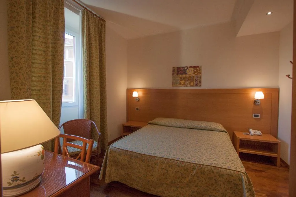 DOUBLE SINGLE USE STANDARD Room, Laurentia, Rome