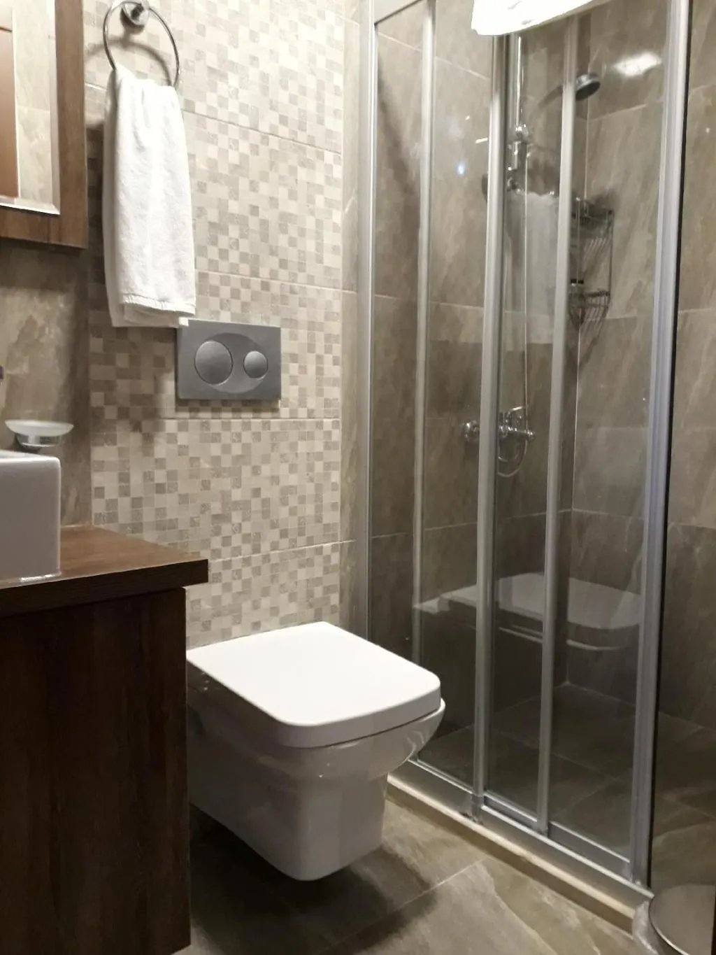 Room, Dolphin Apart, Dalaman