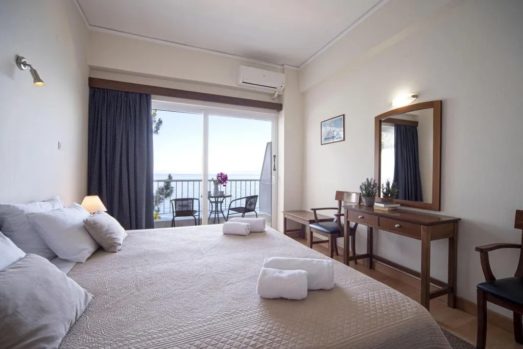 Room, Hotel Cokkinis, Athens
