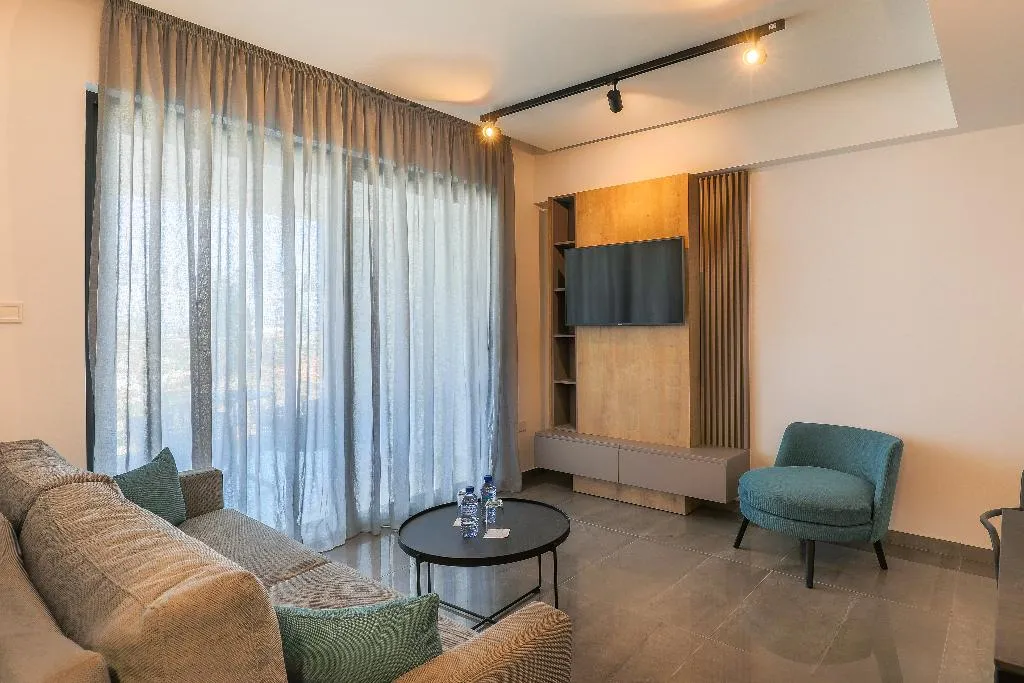 APARTMENT ONE BEDROOM Room, Quality Lodge, BW Premier Collection, Cyprus