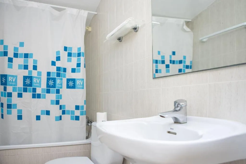 Room, Apartamentos Els Salats Estartit, Costa Brava