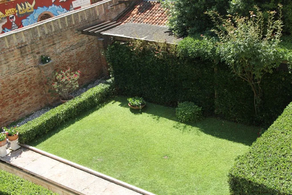 General view, Palazzo Contarini Della Porta Di Ferro Hotel, Venice