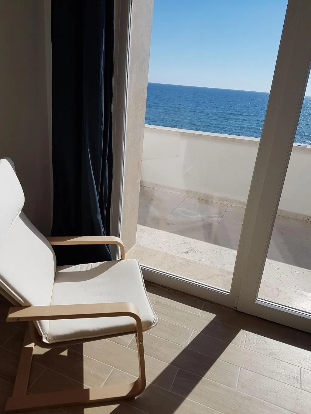 Room, Il Paradiso Sul Mare, Rome