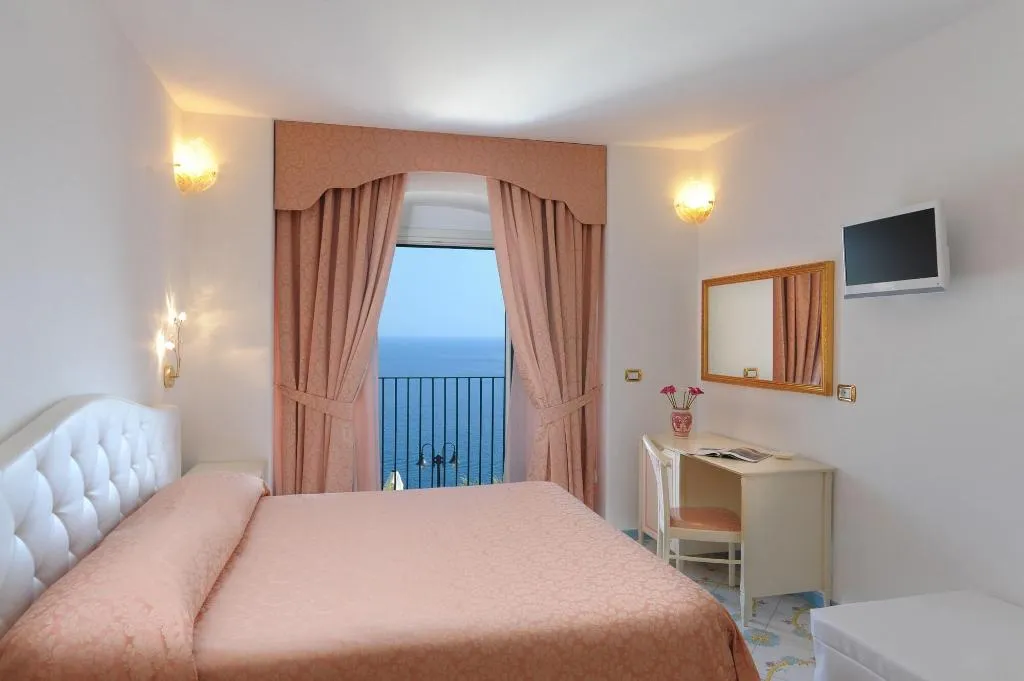 Room, Villa Maria Pia, Naples