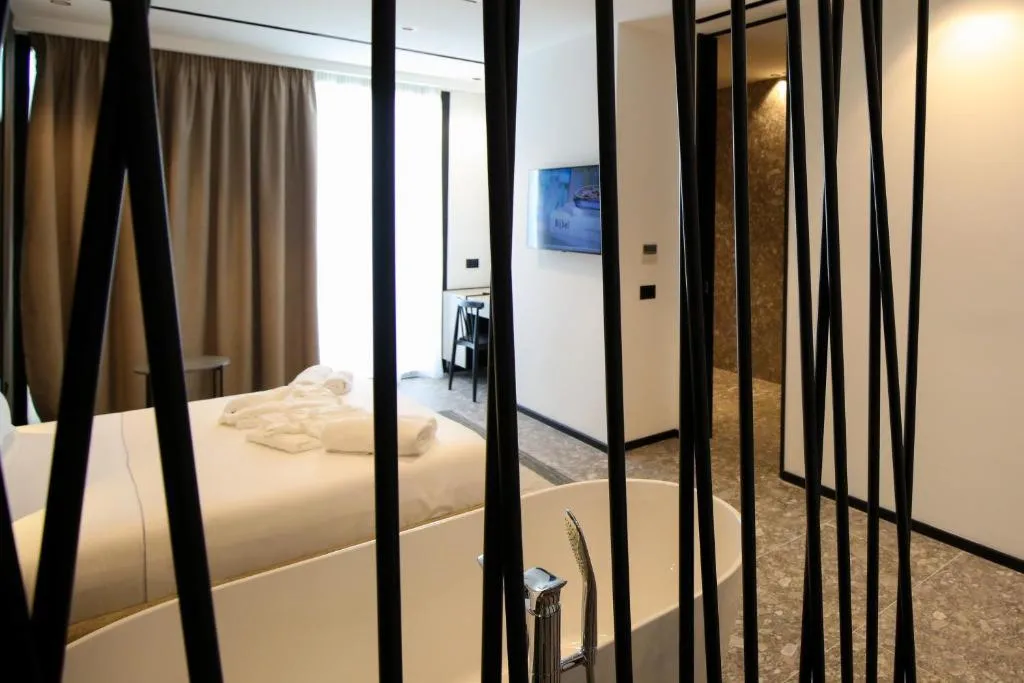 DOUBLE DELUXE ONE BED Room, Nobus Hotel & Spa, Kavaje