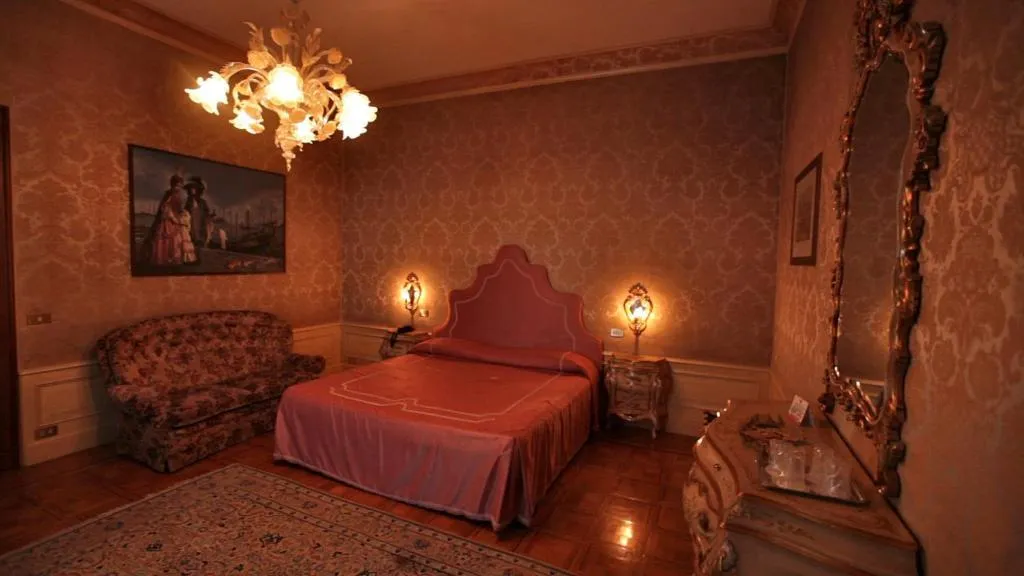 SUITE STANDARD Room, Park Hotel Villa Giustinian, Venice
