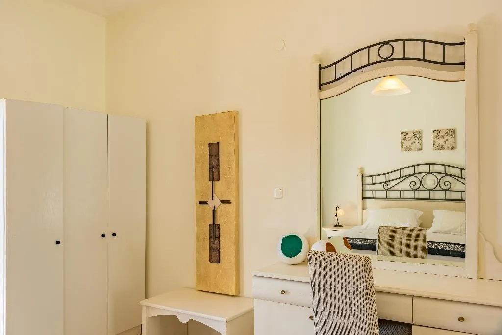 STUDIO CAPACITY 3 Room, Sotiris Apartments, Kefallinia